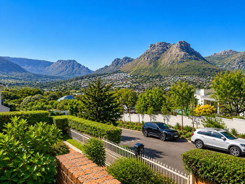 4 Bedroom Property for Sale in Northshore Western Cape
